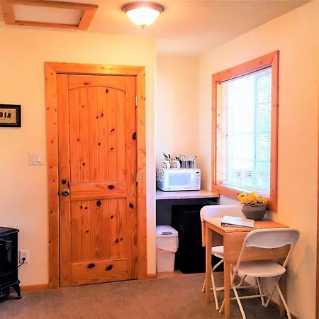 Arrowhead Country Cabins Mount Carmel Room photo